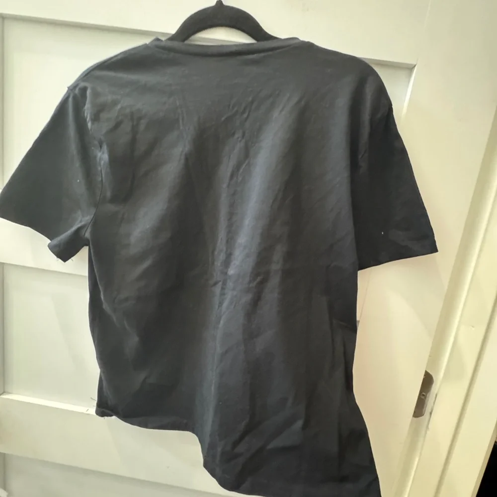 Zara Black Short Sleeve Tee with Ruffle Pocket - Picture 4 of 6